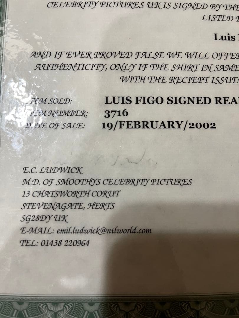 フィーゴ ユニフォーム直筆サイン 鑑定書付きレアル マドリード サイン入り