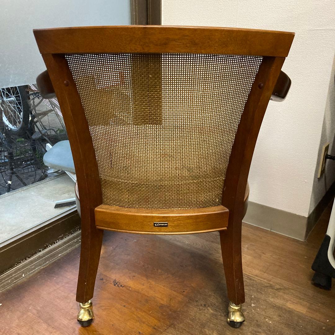 オールドマルニアンティークチェア　キャスター付き