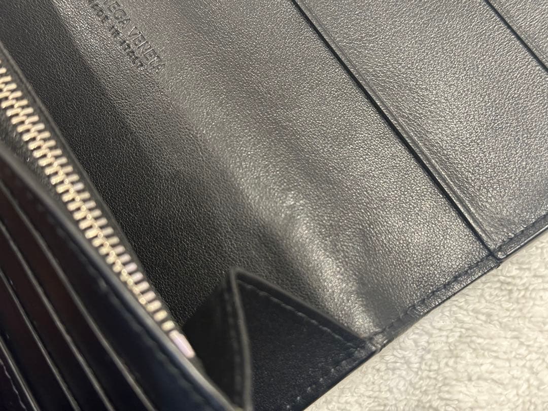 BOTTEGA VENETA ブラックレザー長財布