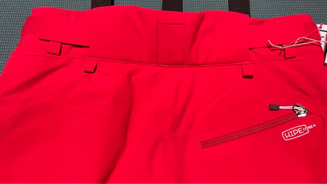 新品未使用　ピークパフォーマンス　サスペンダー付きスキーウェア