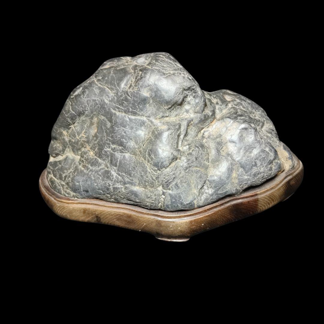 神居古潭石　自然石 水石 鑑賞石　木製台座付き　4.6㎏