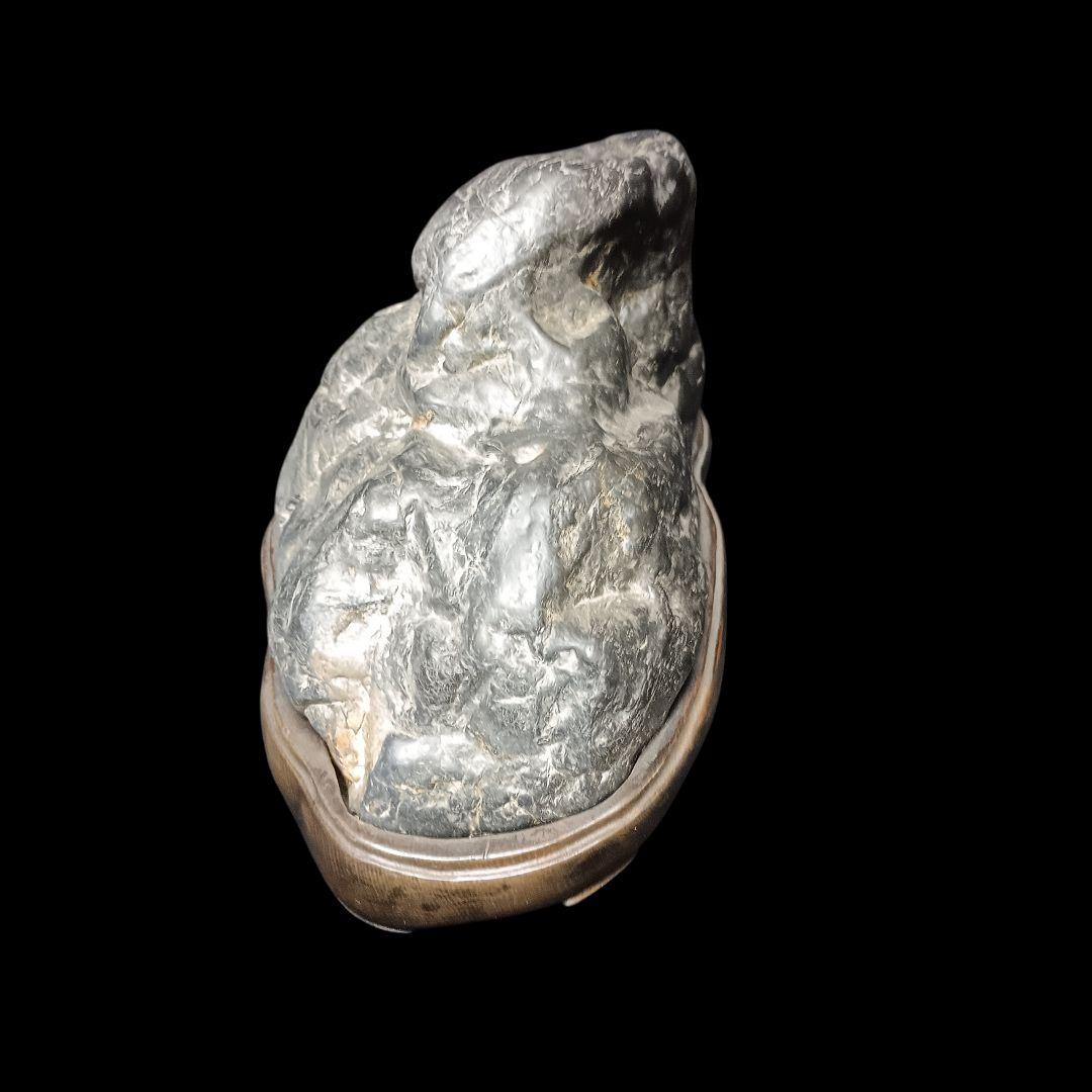 神居古潭石　自然石 水石 鑑賞石　木製台座付き　4.6㎏