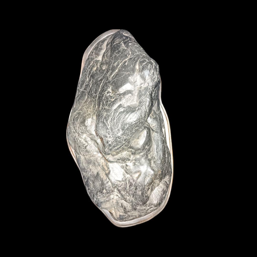 神居古潭石　自然石 水石 鑑賞石　木製台座付き　4.6㎏