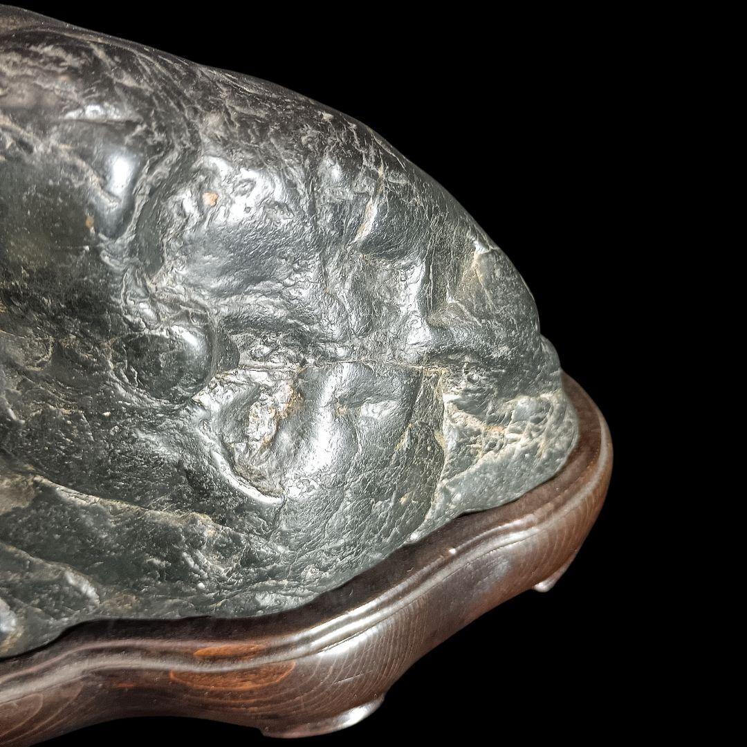 神居古潭石　自然石 水石 鑑賞石　木製台座付き　4.6㎏