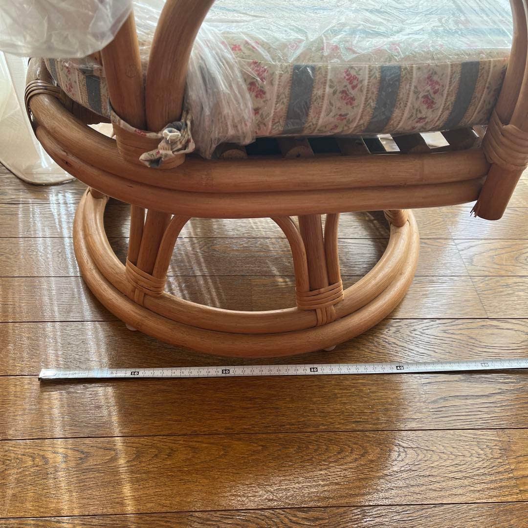 ラタンチエア回転椅子