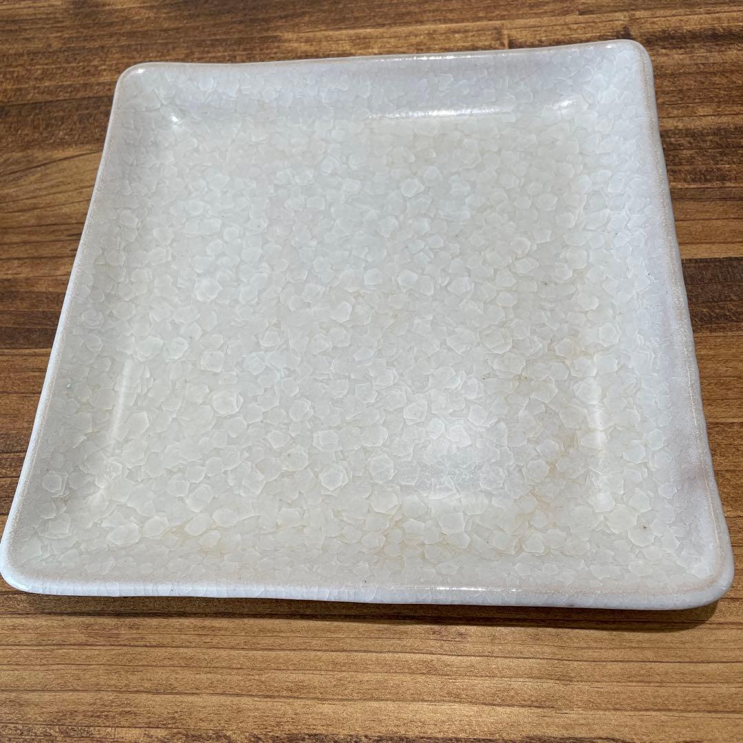オードブル皿　大皿　正方形　約22.5cm　貫入柄