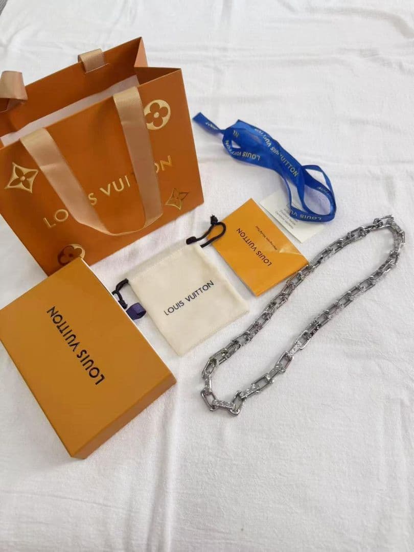 【極美品】 コリエチェーン モノグラム シルバーネックレス