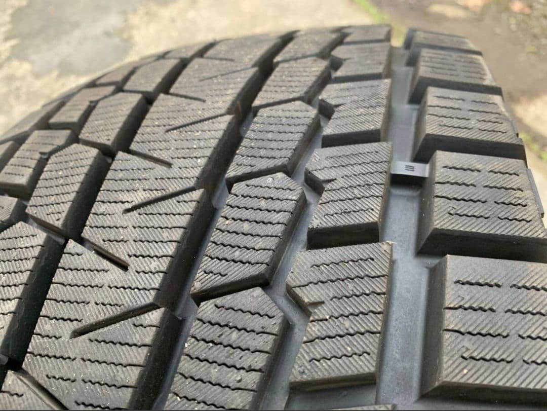 現行 限界お値下 ほぼ新品 315 75 16 スタッドレス タイヤ ランクル