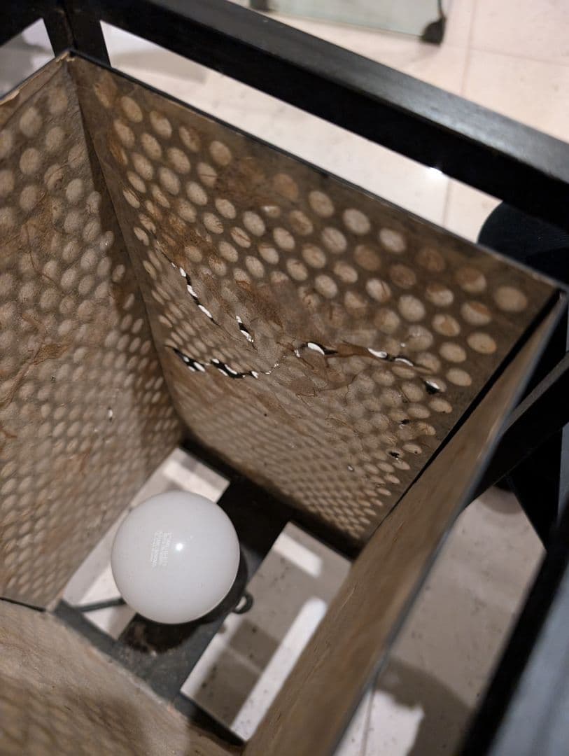 鉄製　行灯　間接証明 インテリア　和紙　灯り　黒　鉄　フロアライト　古民家