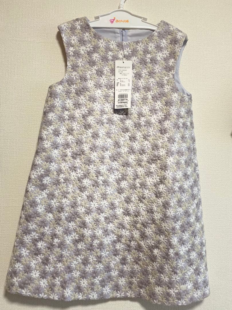 新品未使用　タグつきワンピース　タルティーヌエショコラ　　130 総刺繍