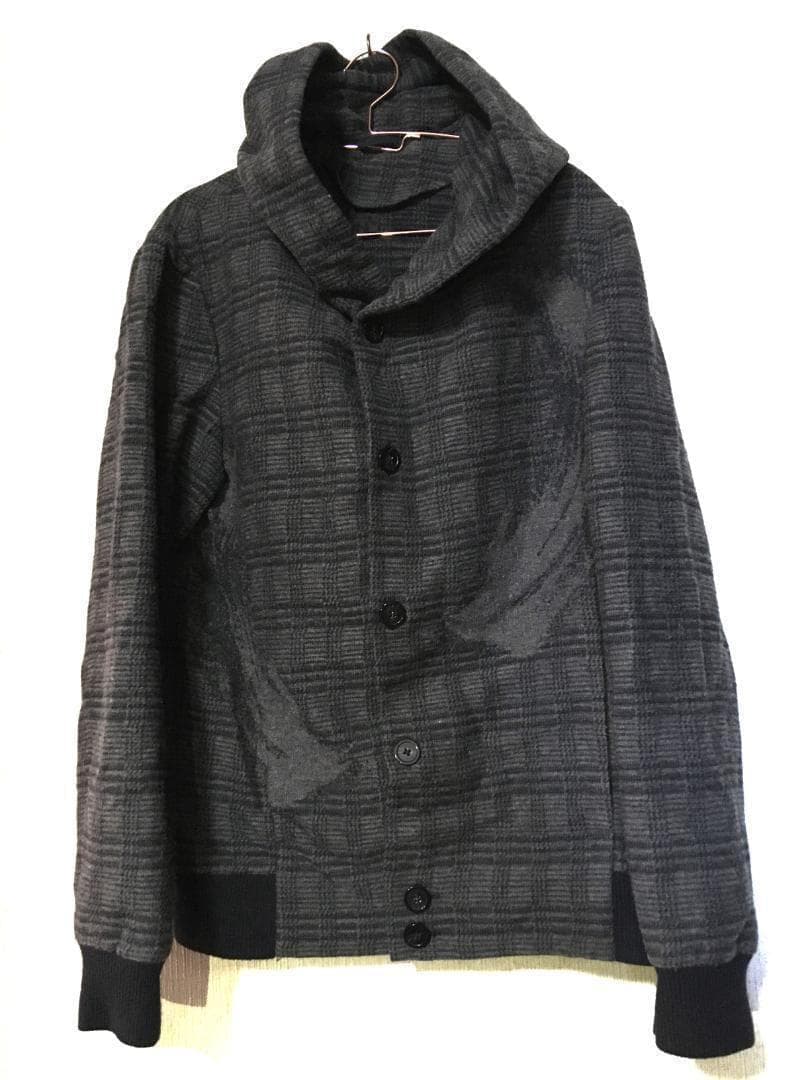 早い者勝ち！EMPORIO ARMANI 柄デザインフーディーブルゾン