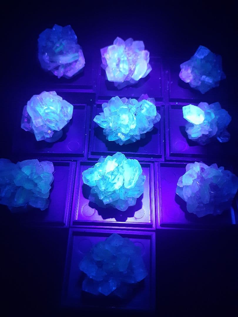 ジプサム　燐光　鉱物セット 個数を確認下さい。個数に応じて、値段が変動します。