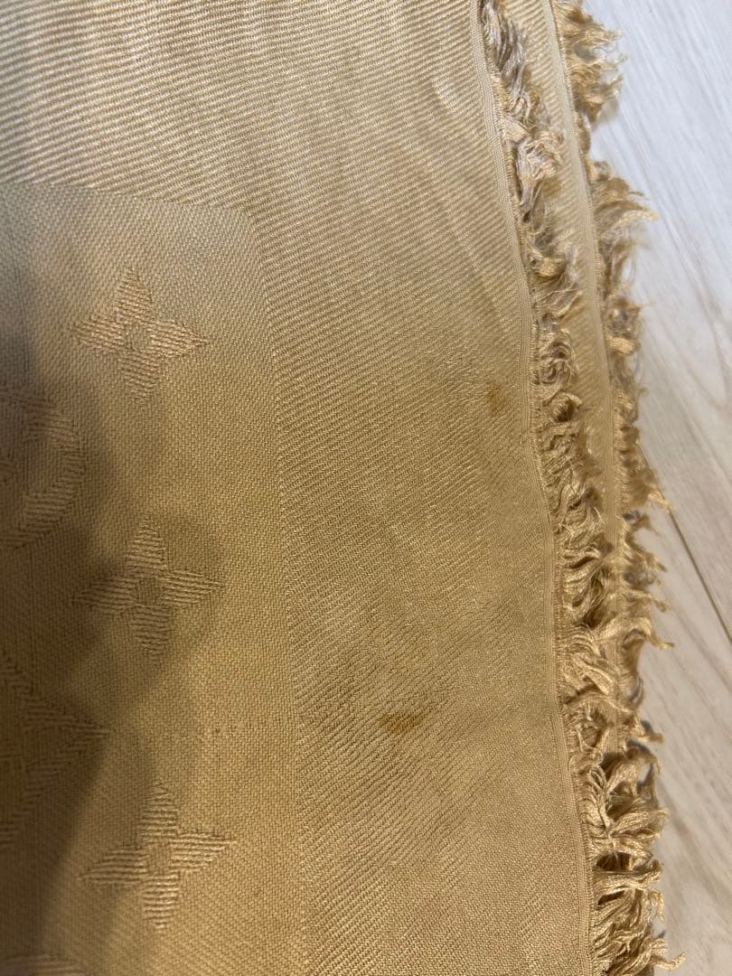 ルイヴィトン ショール・モノグラム シャンパンベージュ　大判サイズ