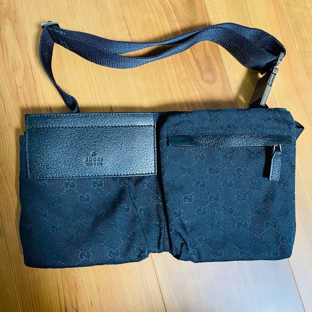 GUCCI ウエストバック　ブラック