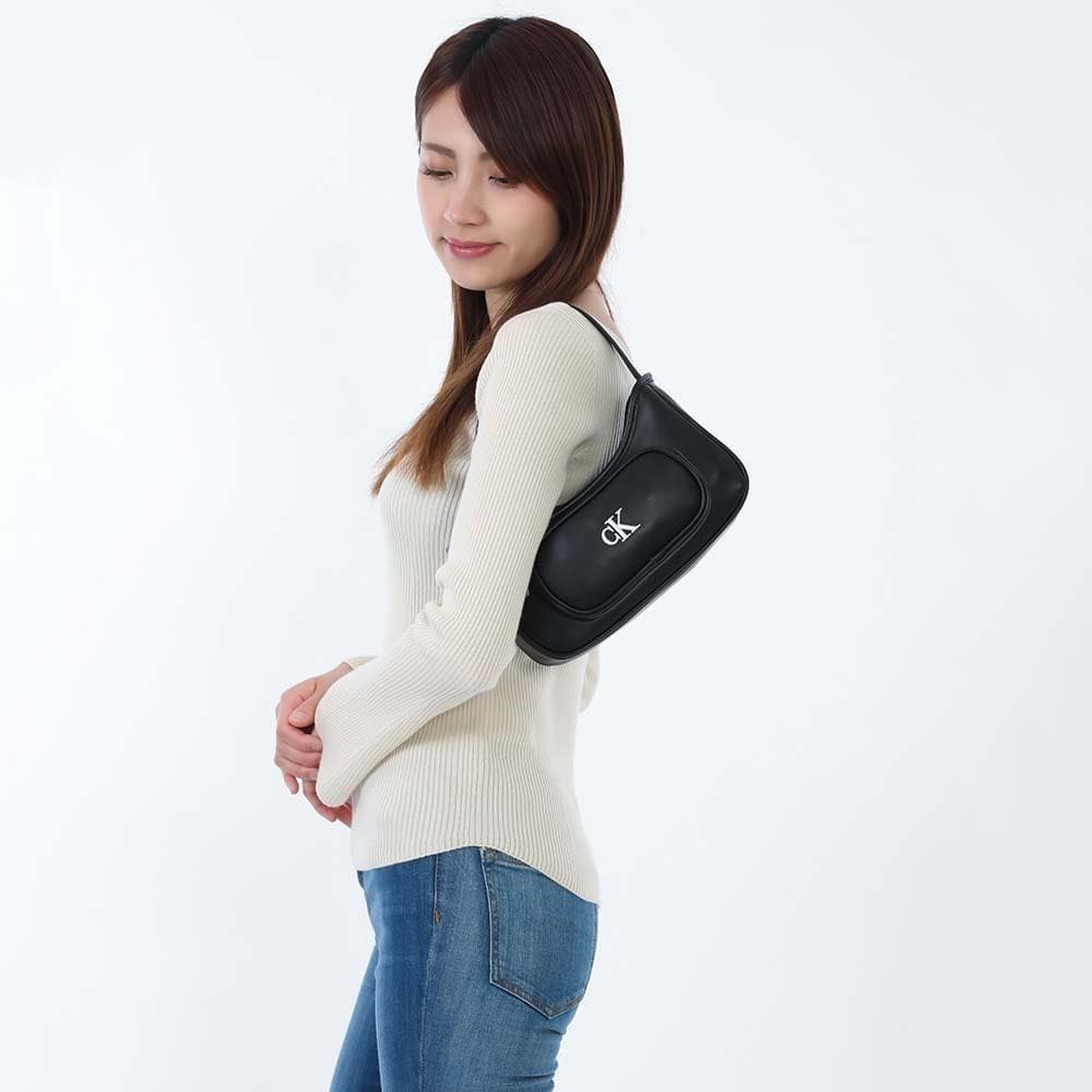 新品   CKIU0IU00696BEH ショルダーバッグ