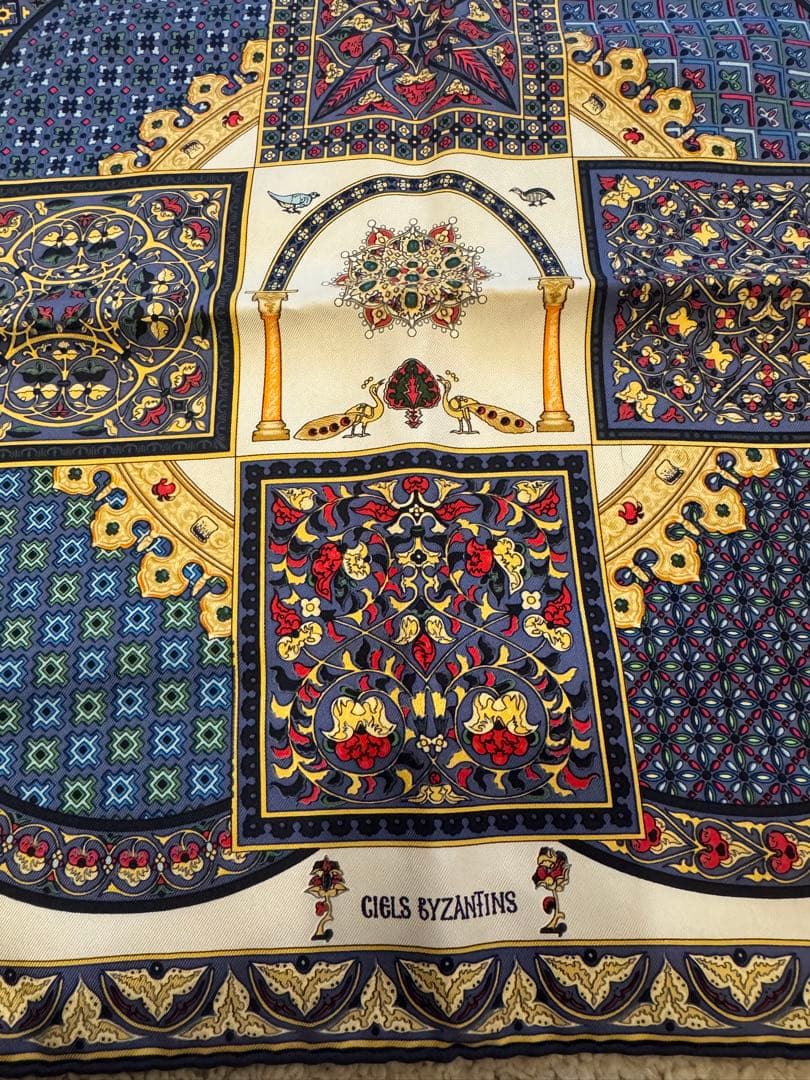 HERMÈS ビザンティンデザイン シルクスカーフ