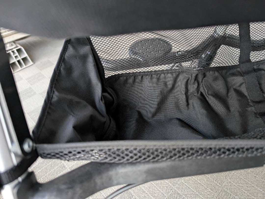 【匿名送料込・直引取１万】コンビ　ツインスピン　二人乗り　双子　ベビーカー