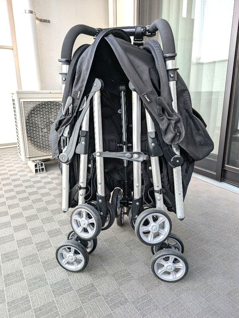【匿名送料込・直引取１万】コンビ　ツインスピン　二人乗り　双子　ベビーカー