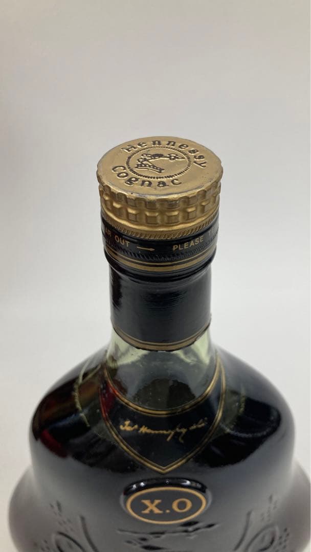 ヘネシーXO　金キャップ　ブランデー特級　コニャック　700ｍｌ　未開封