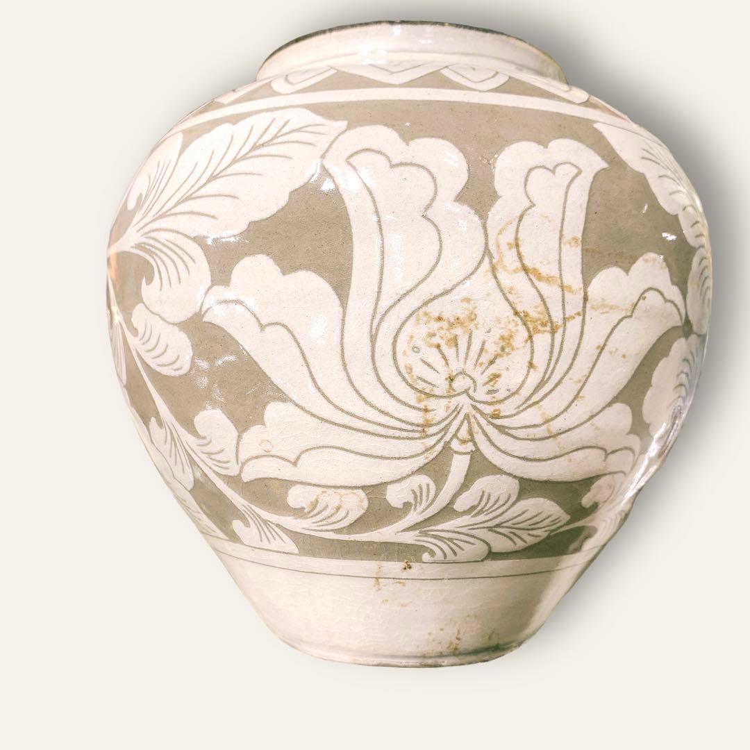中国 磁州窯 白釉 剔花卉文　骨董品　アンティーク　花瓶　古美術