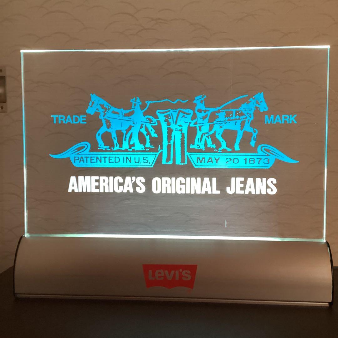 リーバイス　電飾看板