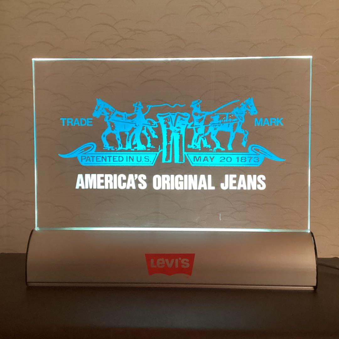 リーバイス　電飾看板