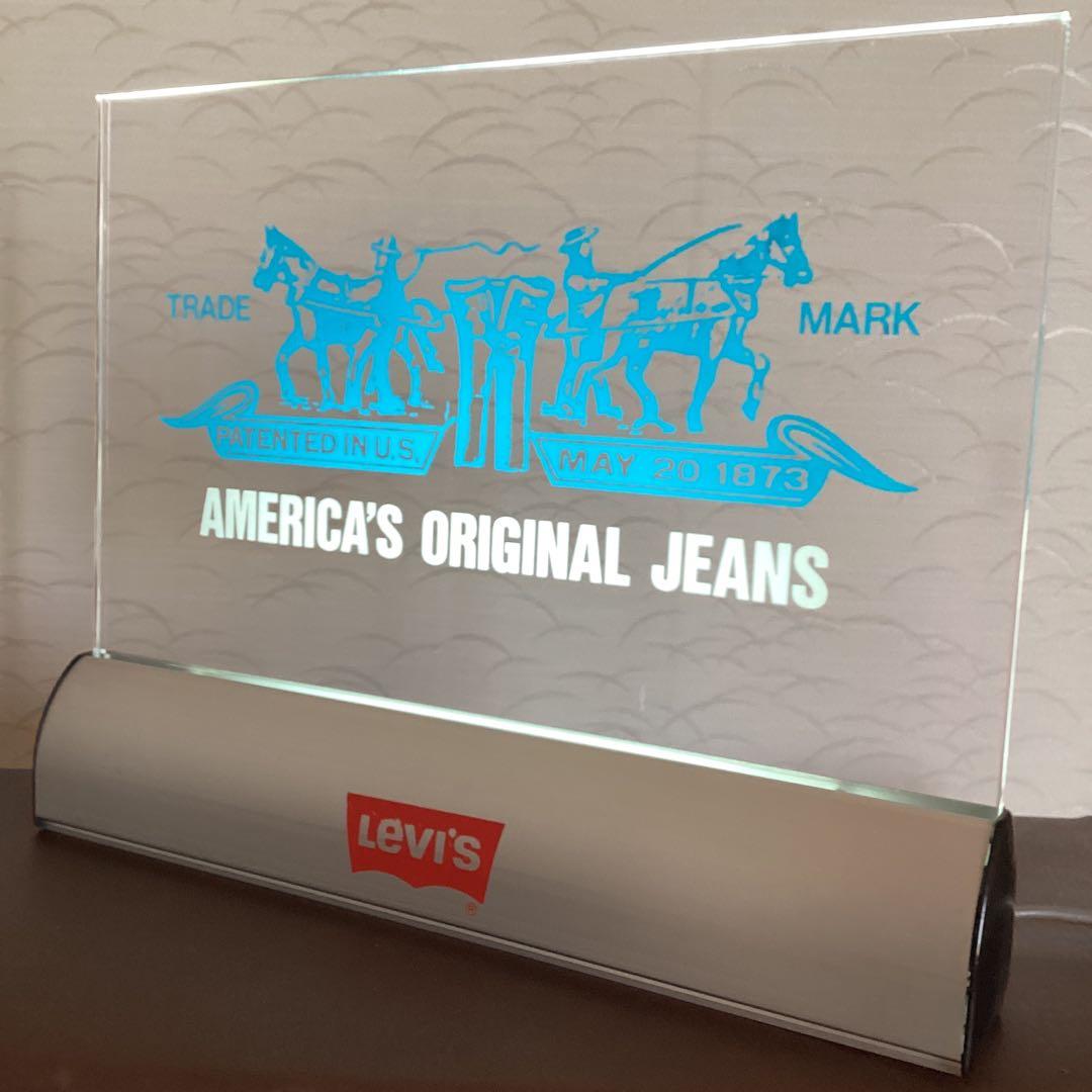 リーバイス　電飾看板