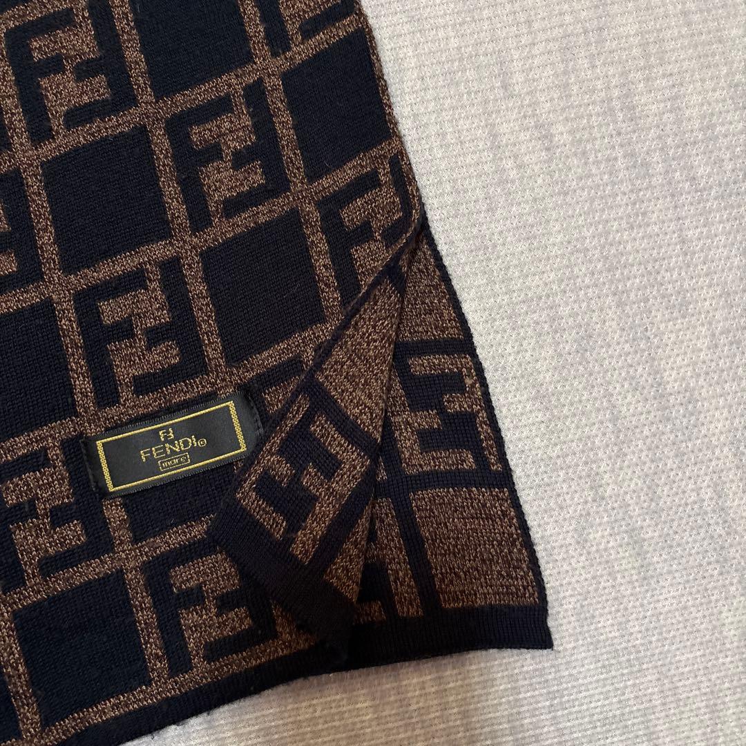 FENDI★リバーシブルマフラー★フェンディ ￼ズッカ柄ストール★黒×茶
