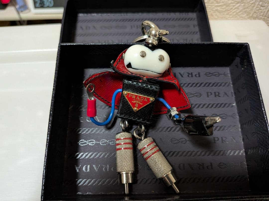 【正規品】PRADA キャラクター型キーホルダー