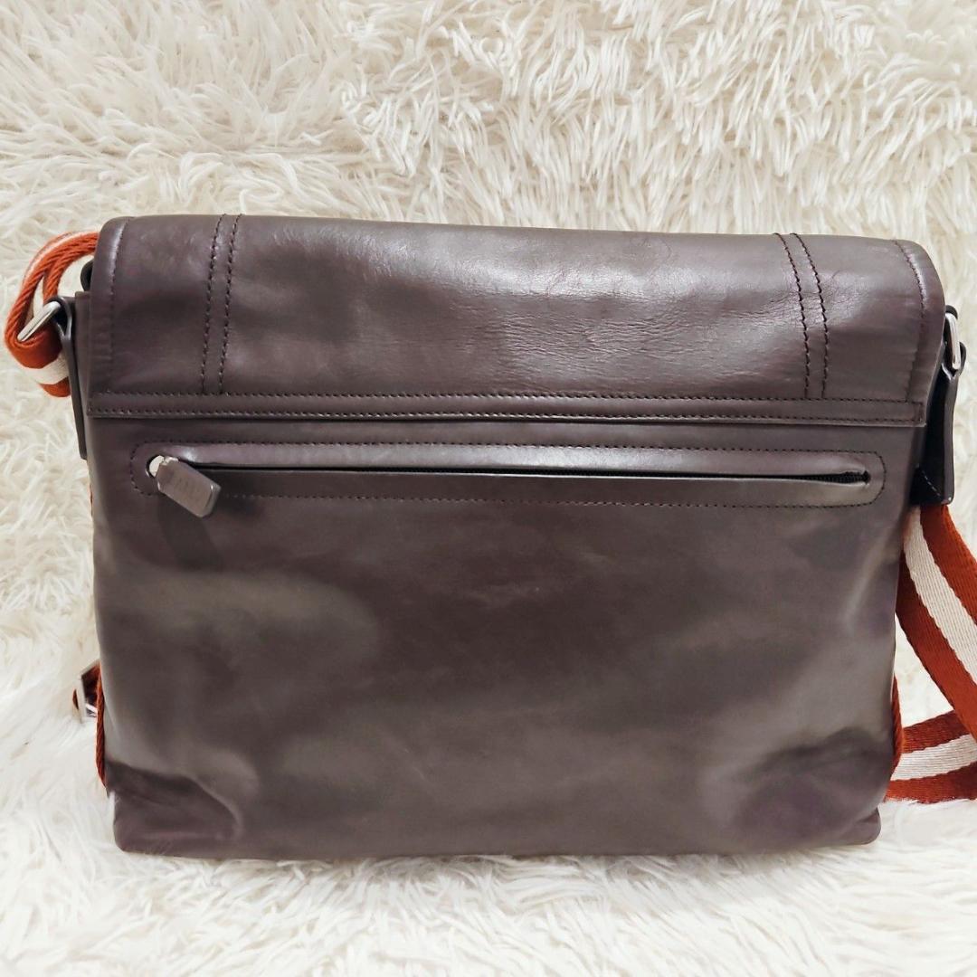 美品 バリー ショルダーバッグ メッセンジャバッグ クロスボディ トレスポ 茶