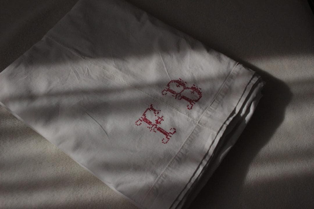 フランスアンティークイニシャル“FB”シーツモノグラム刺繍