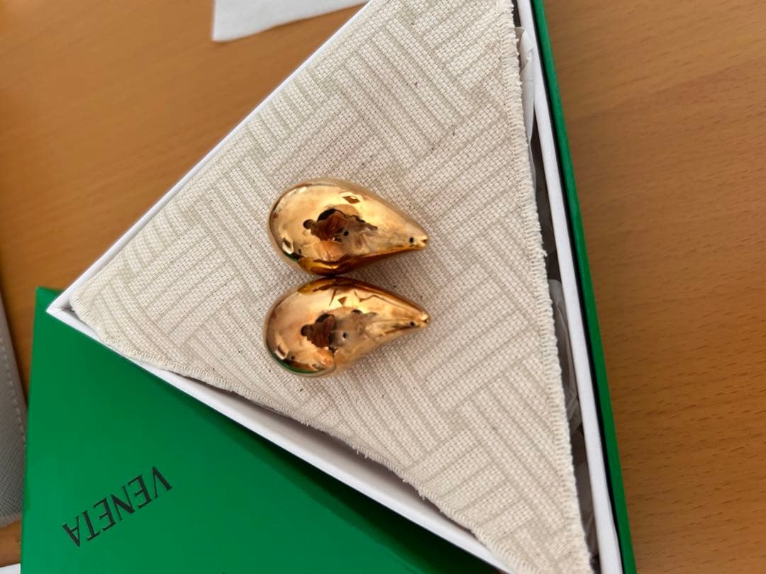 Bottega Veneta ドロップピアス(ゴールド)
