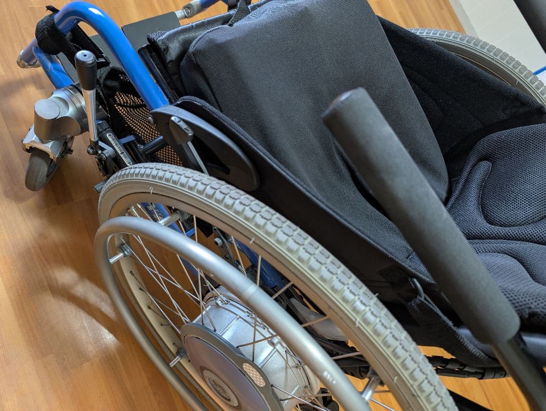 電動車車椅子・バッテリー・充電器付　引き取り限定（京都）