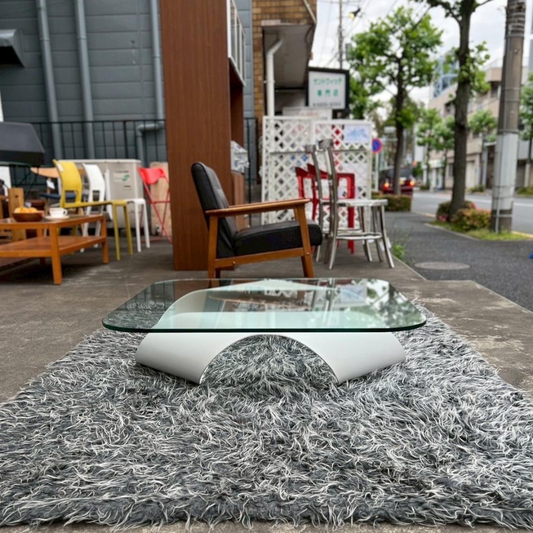 クリスタリア MOBIUS メビウス センターテーブル ホワイト モダン