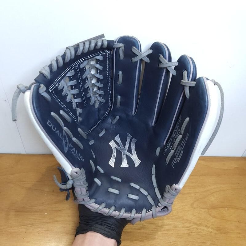 ローリングス MLB TEAM NYヤンキース チームロゴ 限定品 軟式グローブ