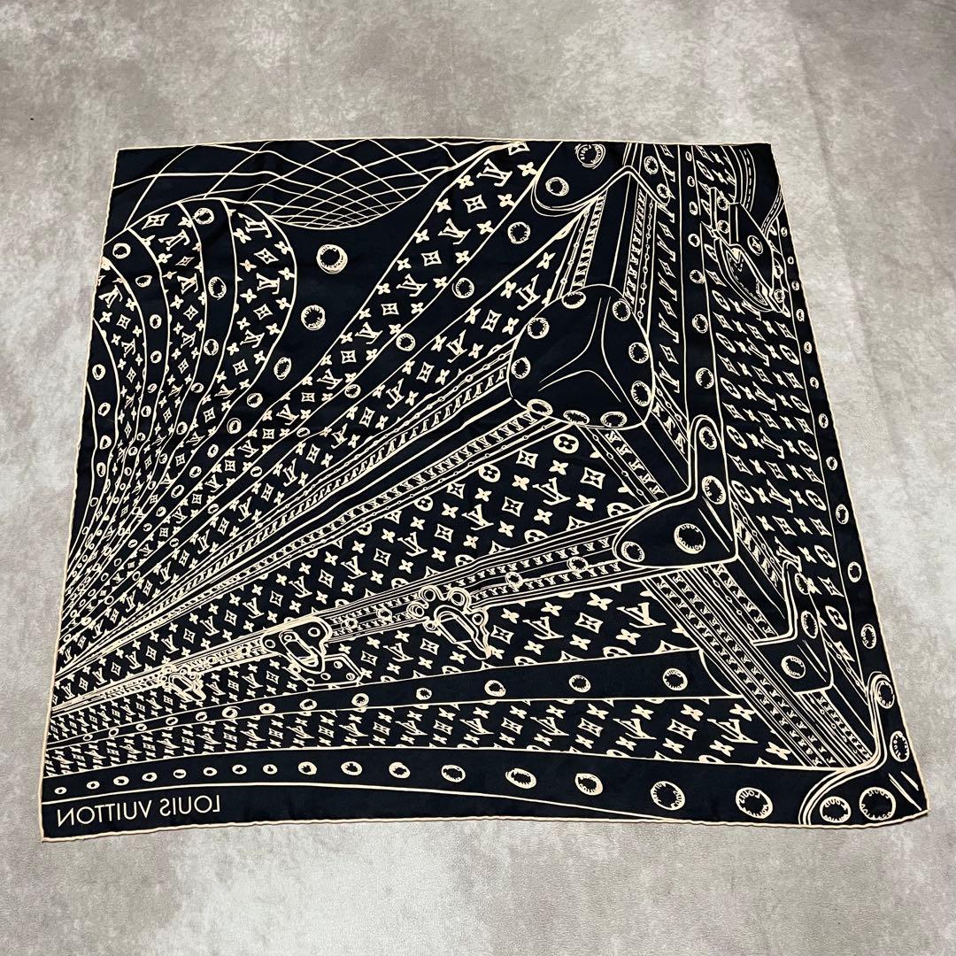 希少　ルイヴィトン　LOUIS VUITTON　トランクモチーフ　スカーフ