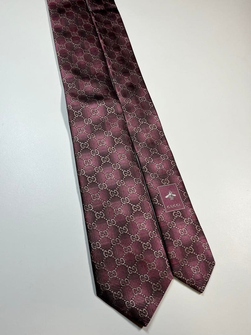 名作✨極美品✨GUCCI グッチ ネクタイ 高級シルク　GG柄　光沢感