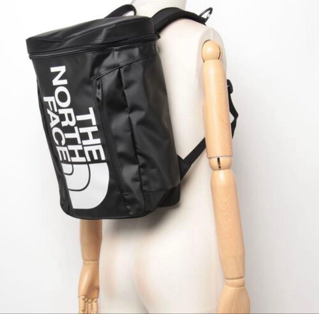人気 THE NORTH FACE ブラックリュック ヒューズボックス