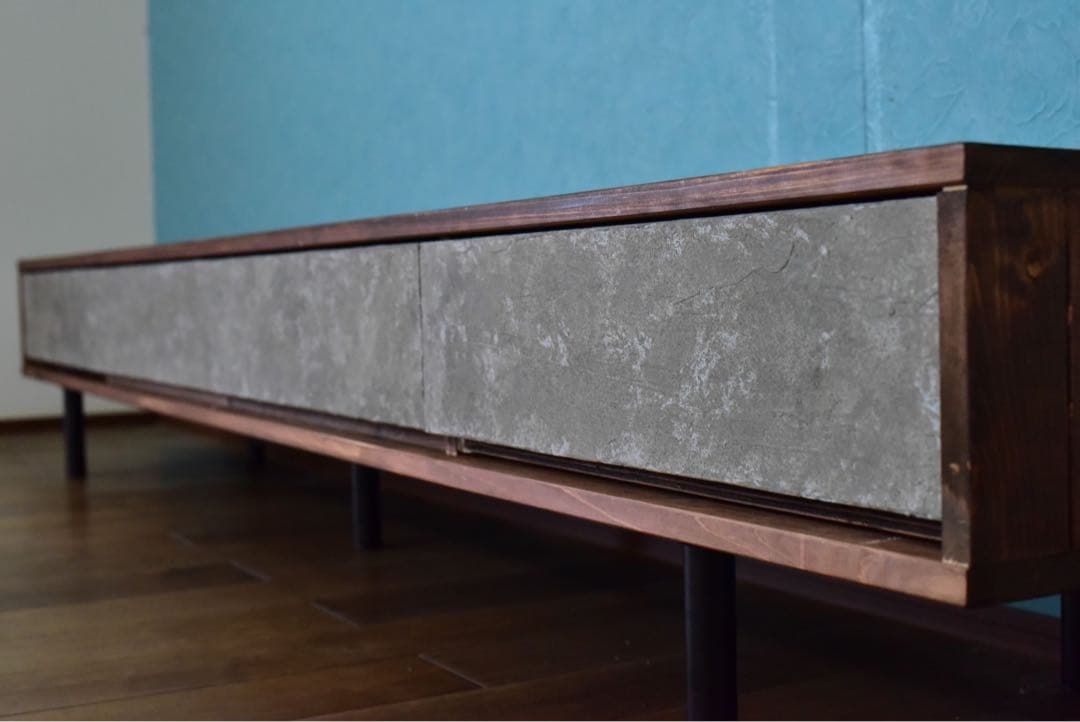 無垢材】テレビボード220㎝ダークブラウン色モルタル風　鉄脚