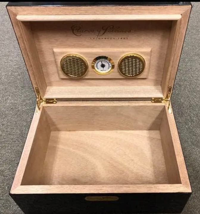 ⭐️新品未使用⭐️CUERVO Y SOBRINOS プレミアムシガー用ヒュミドール