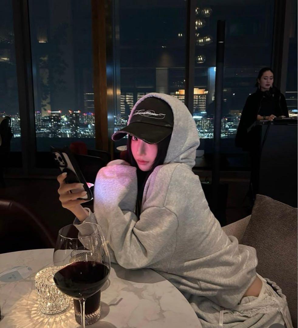 theredthread ザレッドスレッド S logo script cap