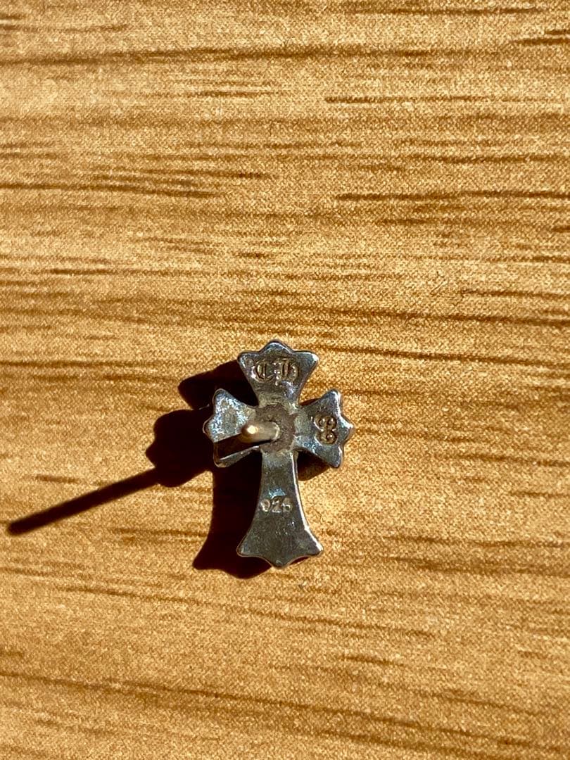 クロムハーツ スタッドピアス STUD CH CROSS 2 FAT