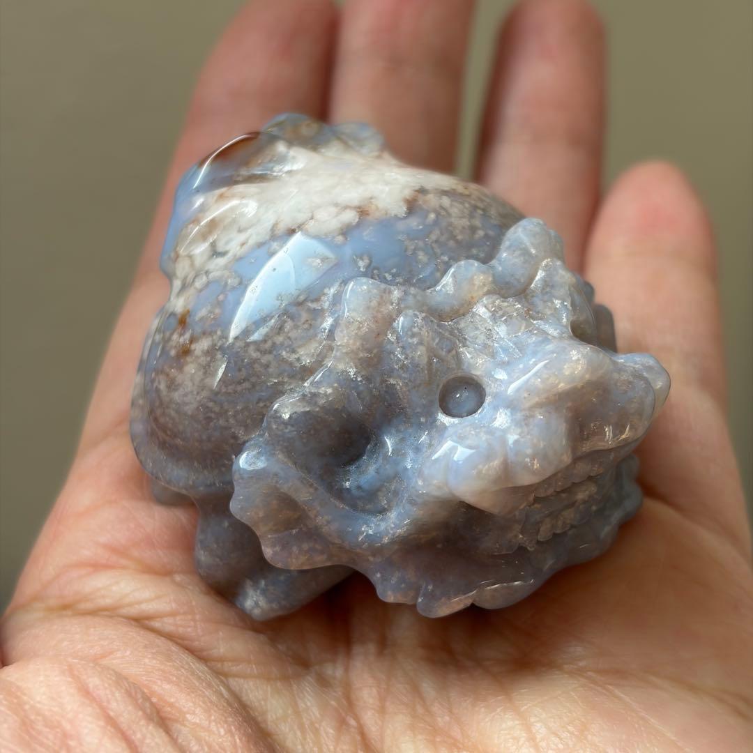 【レア】ブルーフラワーアゲート 天然石 置物 ロングイ 龍亀