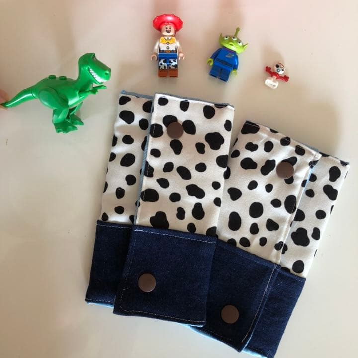 ハンドメイド  よだれカバー　ダルメシアン柄