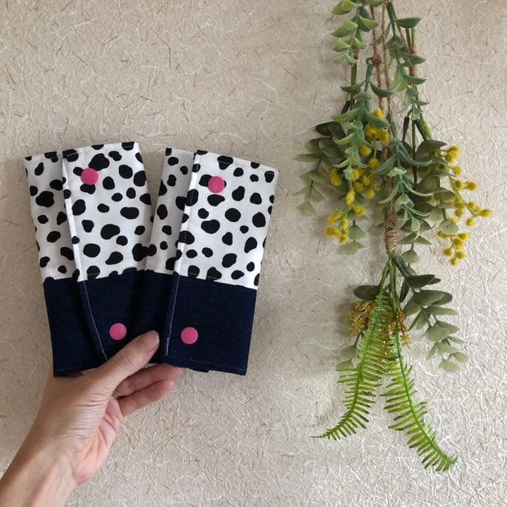 ハンドメイド  よだれカバー　ダルメシアン柄
