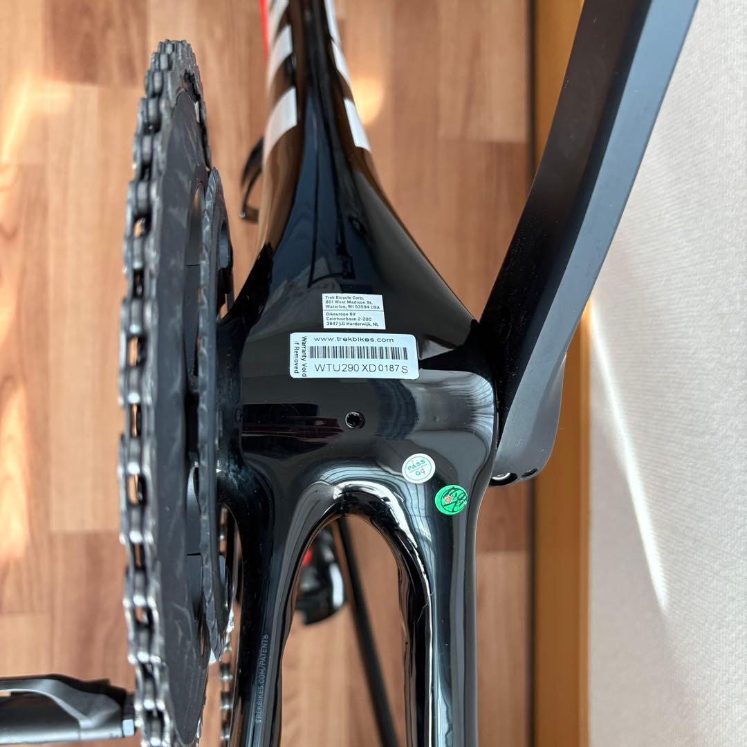 【52】完成車 TREK EMONDA SL6 ブラック レッド 室内保管