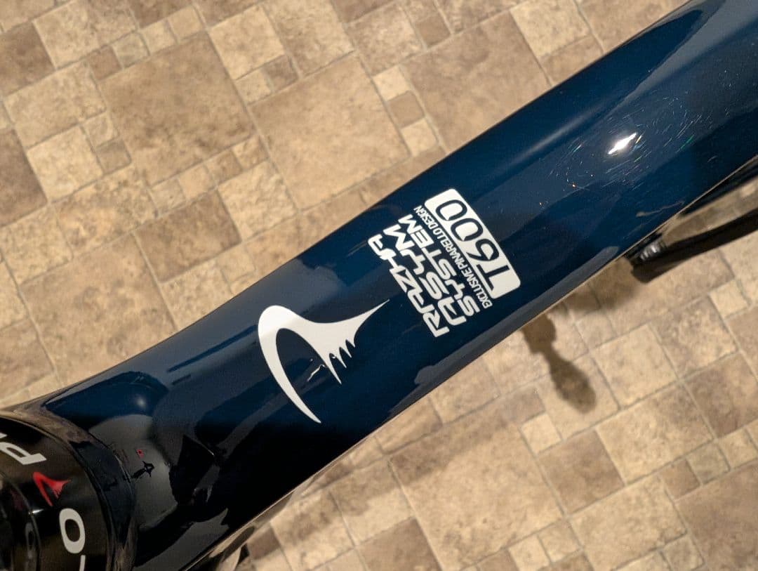 PINARELLO ラザ RAZHA 2022 105 ロードバイク ディスク
