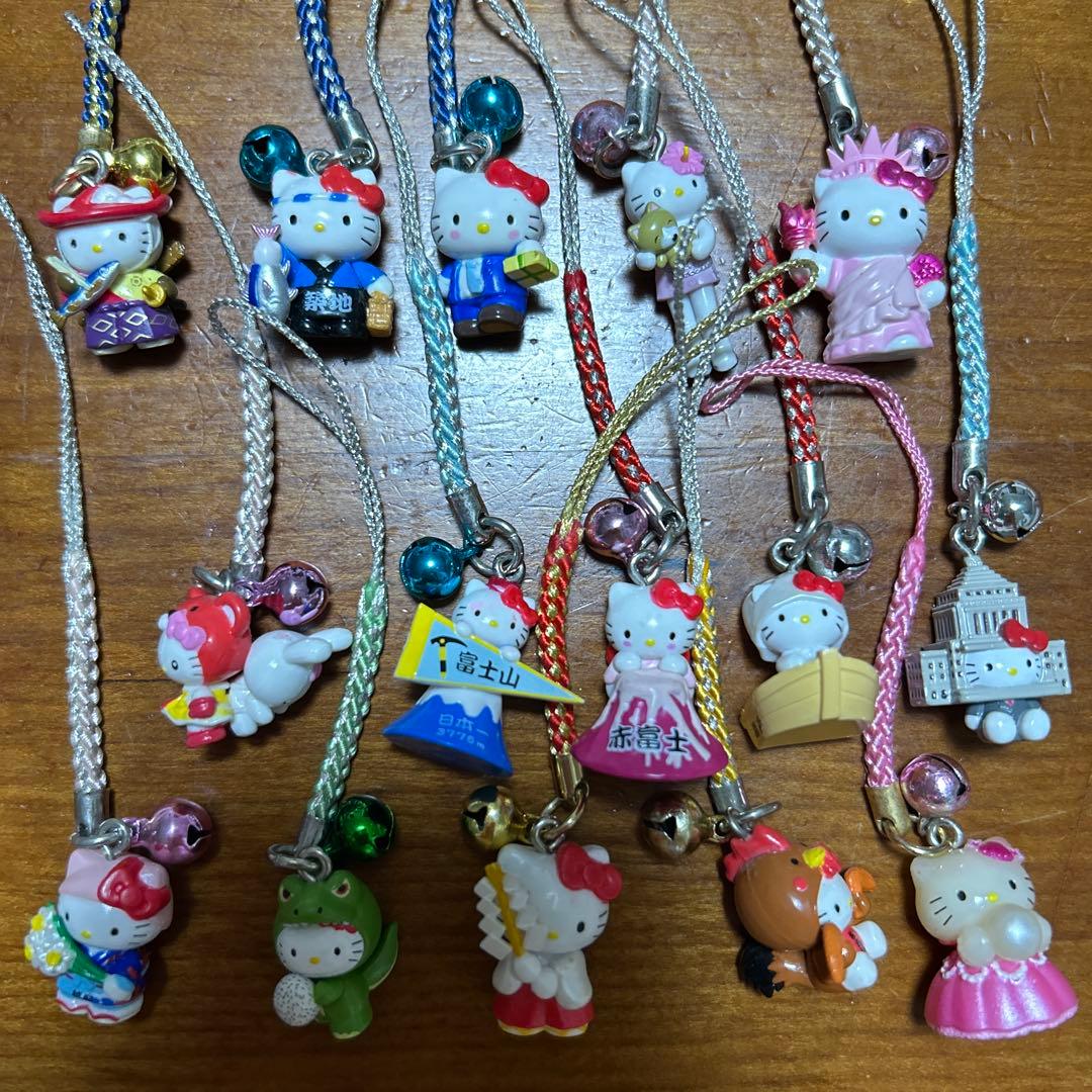 【未使用】まとめ売り ご当地キティ30個　根付　レア　平成レトロ 限定