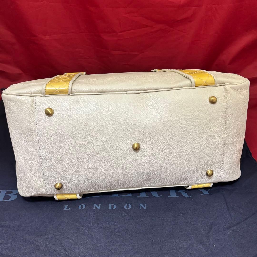 Burberry☆ホワイトレザーボストンバッグ 未使用