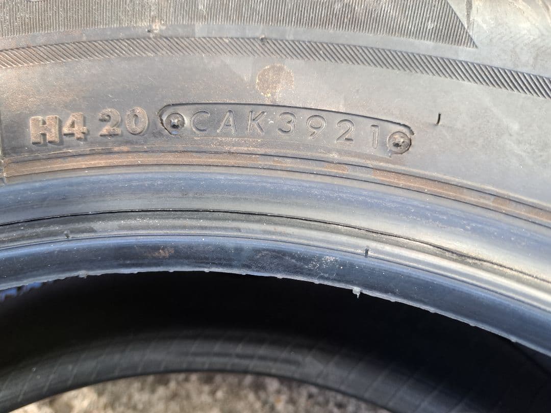 バリ山！205/60R16×4絶対人気ブリヂストンブリザックVRX！送料￥900